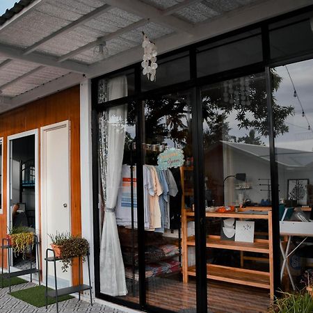 Olive Hostel Roxas City Exterior photo