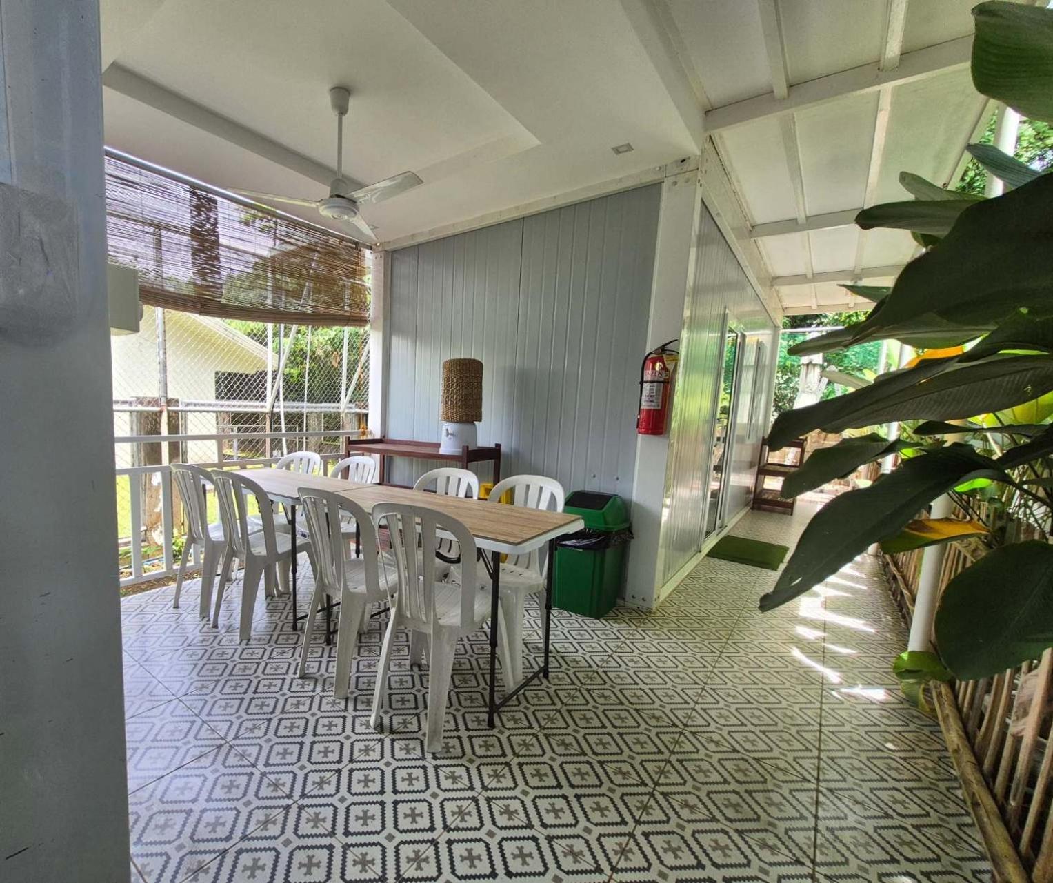 Olive Hostel Roxas City Exterior photo